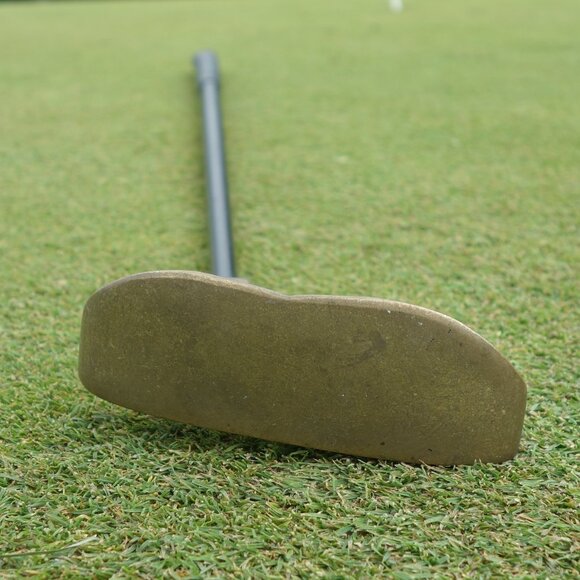 Stork Right Handed Putter with Titan Lite Magnesium Alloy Shaft & Grip One Grip - Picture 4 of 13